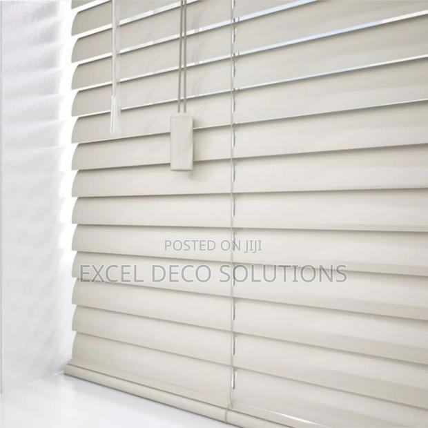 Elegant Aluminum Blinds – Modern Window Solution 