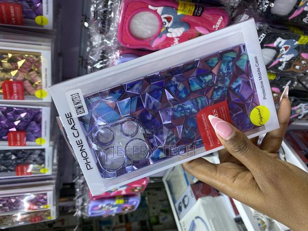 Sparky Redmi Note 13 Detachable Diamond Print Case - thumbnail 3