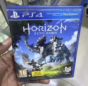 Well Used Horizon Zero Dawn Ps4 Game - thumbnail 2