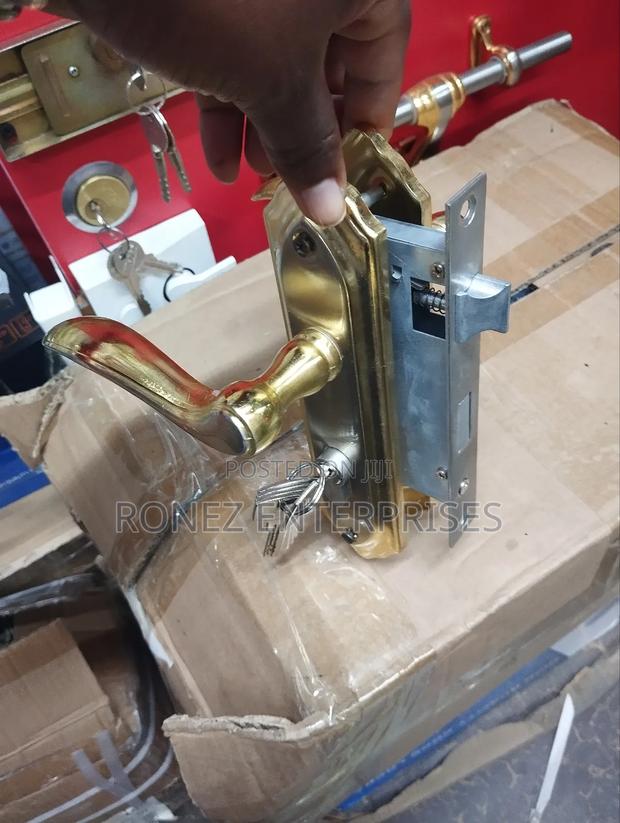 Bathroom Locks - thumbnail 4