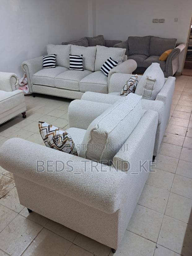 Inviting 7 Seater Modern Sofa Set 3,2,1,1