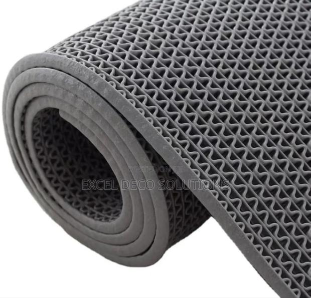 Textured Anti-Slip PVC Mat – For Wet and Slippery Floors