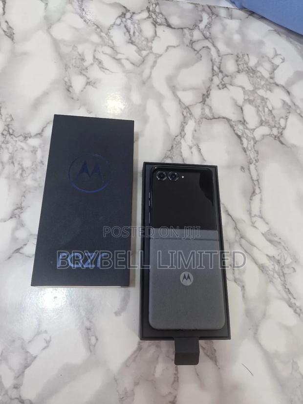 Motorola Razr 2022 256 GB Gray - thumbnail 12