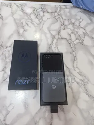 Motorola Razr 2022 256 GB Gray