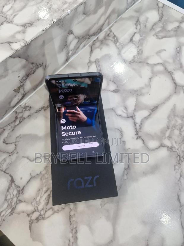 Motorola Razr 2022 256 GB Gray - thumbnail 15