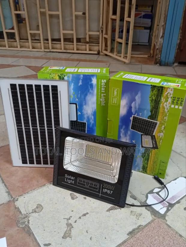 High Quality Solar Street Light 200w With Solar Panel - main view