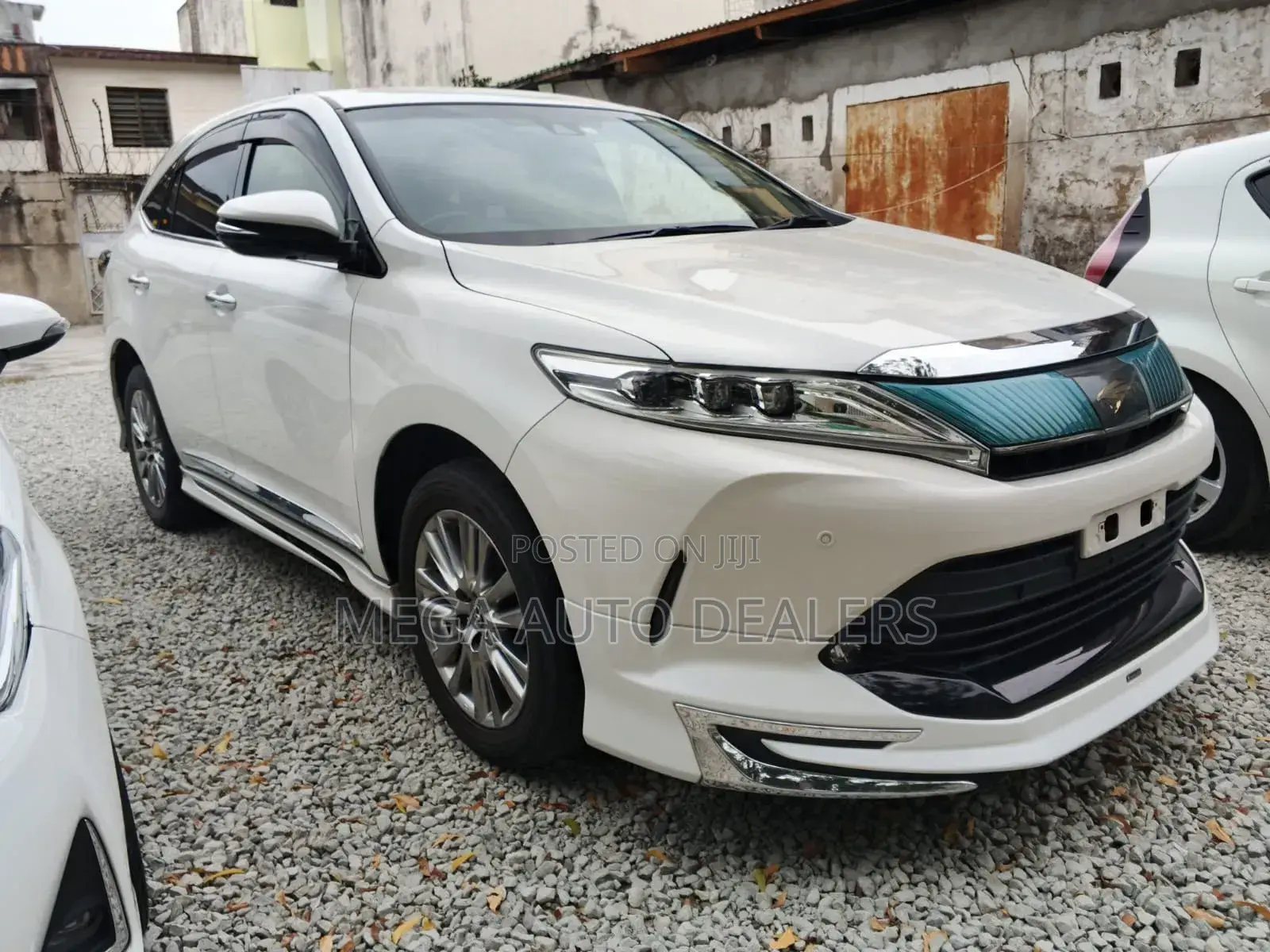 Toyota Harrier 2018 White