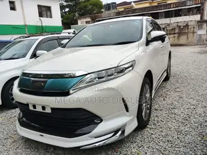Toyota Harrier 2018 White