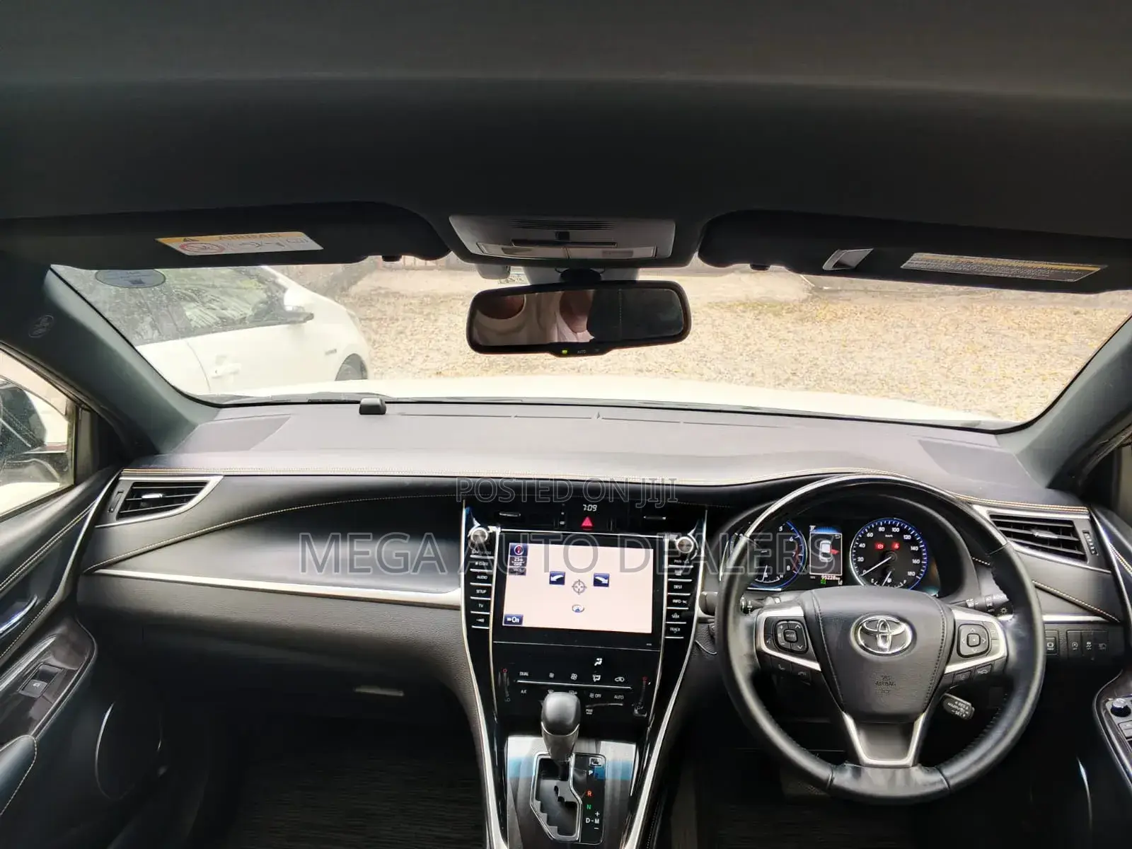 Toyota Harrier 2018 White