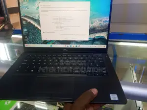 Laptop Dell Latitude 5300 8GB Intel Core I5 SSD 256GB