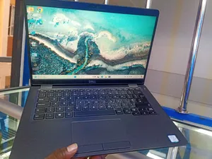 Laptop Dell Latitude 5300 8GB Intel Core I5 SSD 256GB