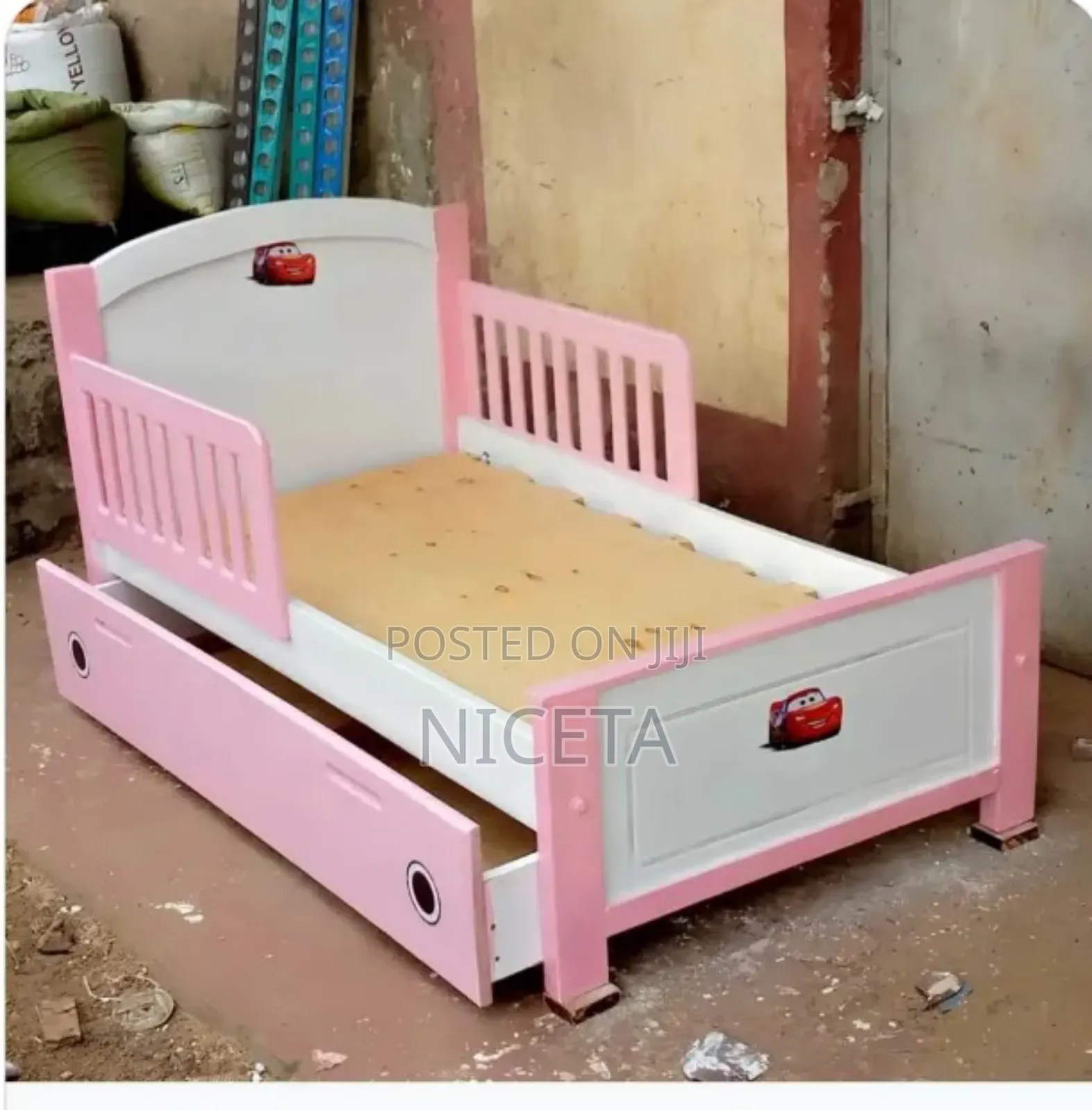 Kids Beds 3by6 With Under Storage