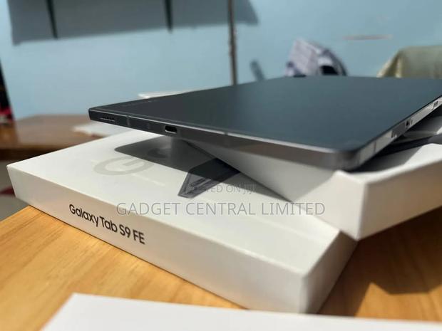 New Samsung Galaxy Tab S9 FE 128 GB Gray