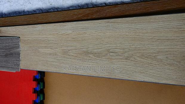 5mm Spc Flooring: Tiles & Laminates