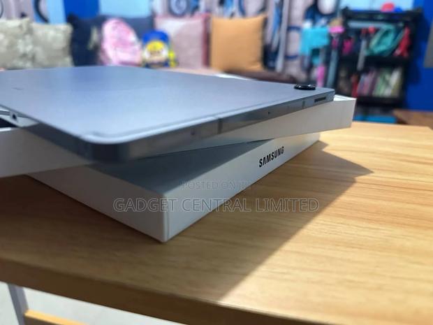 New Samsung Galaxy Tab S9 FE 128 GB Gray - thumbnail 6