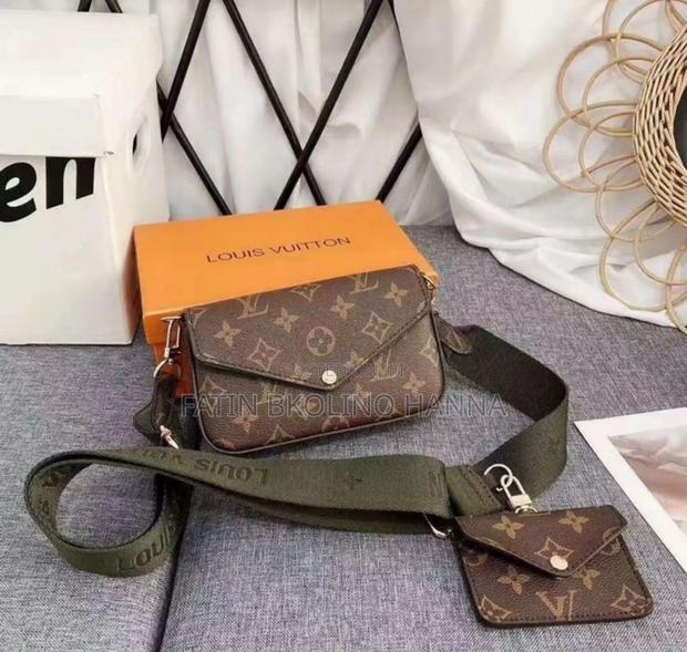 Lv Chest Bag - thumbnail 3