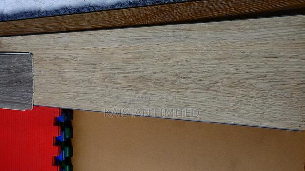 Spc Floor Tiles & Laminates (5mm Thickness)