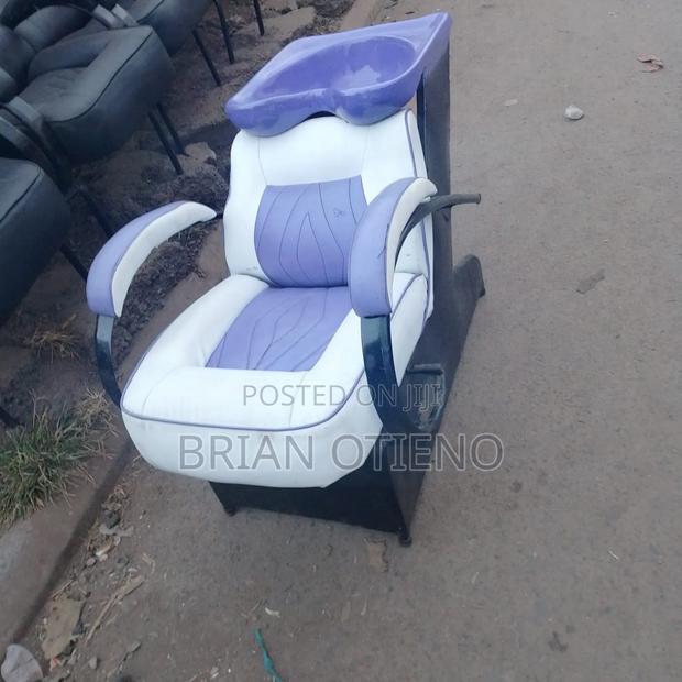 Whhite Pink Shampoo Unit - main view