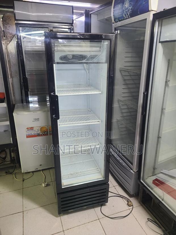 Black Display Chiller