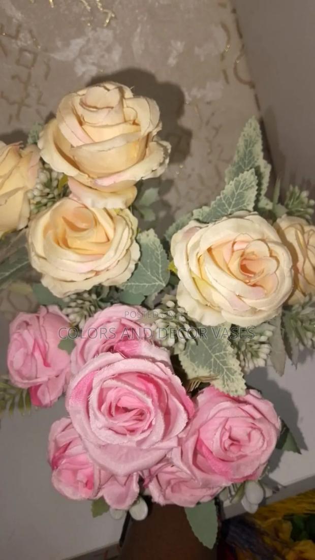 Beautiful Bunches for Table Decor - thumbnail 3