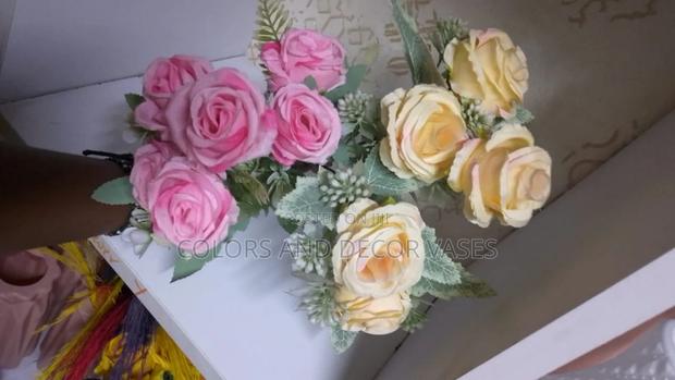 Match Up The Flowers For Table Set Up