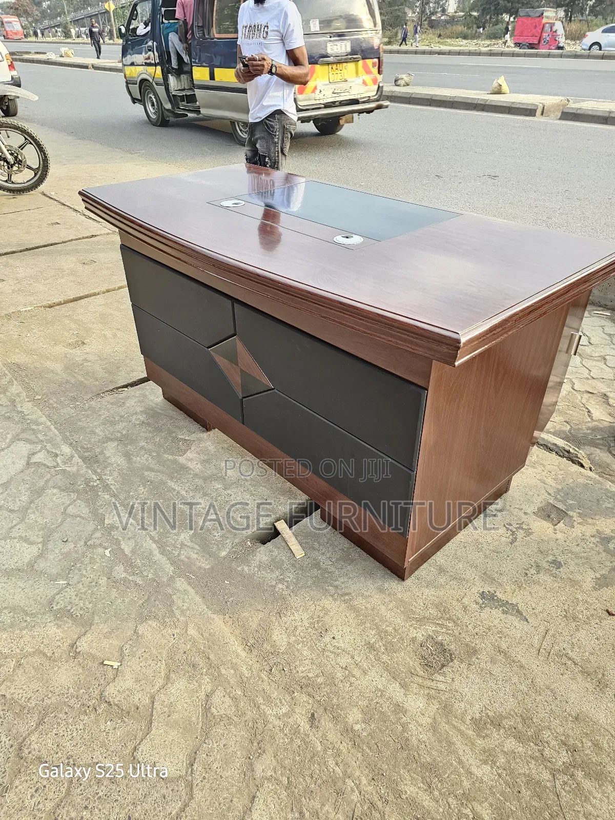 Executive Office Table E009_d