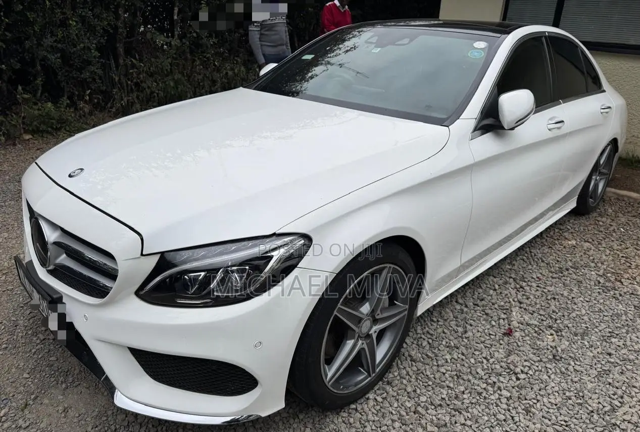 Mercedes-Benz C200 2017 Pearl