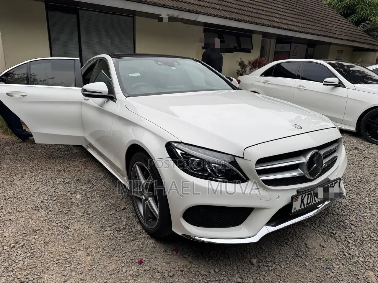 Mercedes-Benz C200 2017 Pearl