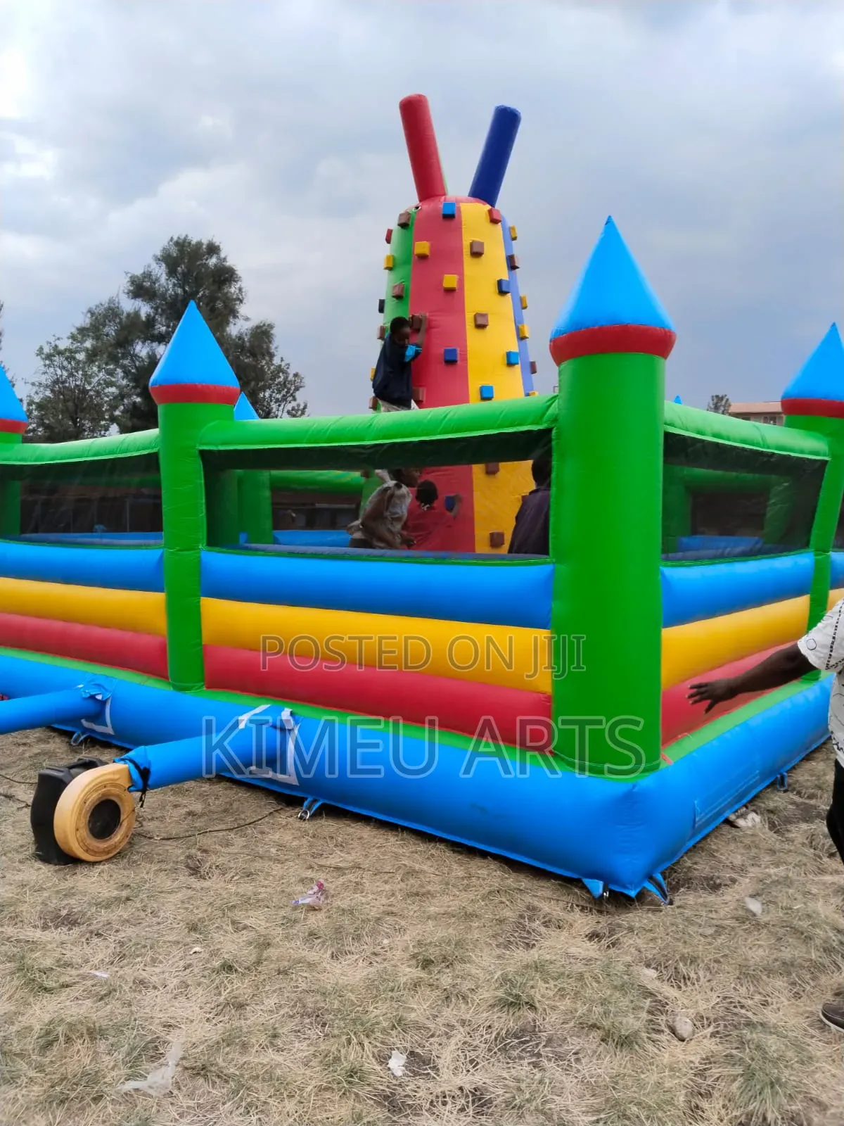 Bouncing Castles, Trampolines, Mascots, Clowns, Waterslides