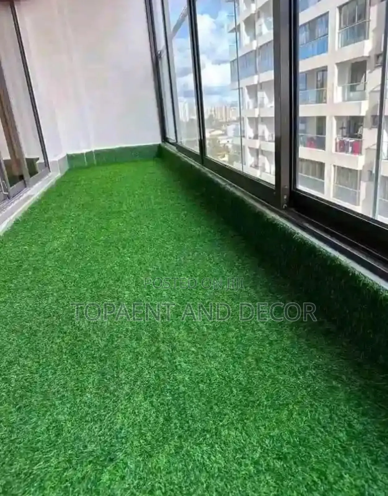 Artificial Grass Carpet for Balcony Use and Rooftop Spaces