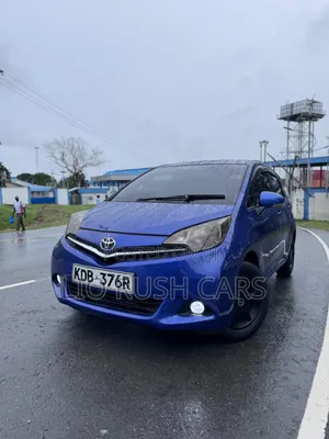 Toyota Ractis 2013 Blue