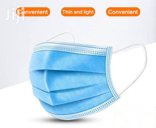 3 Ply Surgical Face Masks - thumbnail 2