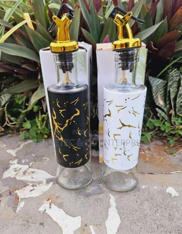 Oil Dispenser - main view