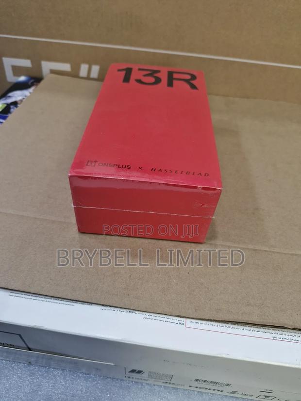 New OnePlus 13 512 GB Silver - thumbnail 4
