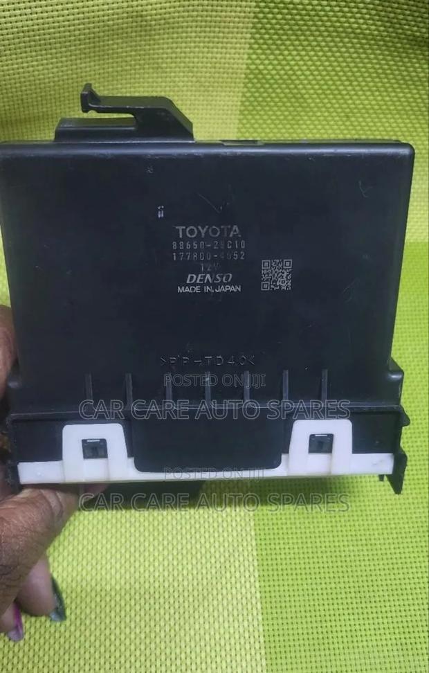A/C Computer Toyota Voxy/ Noah 2014 - thumbnail 2