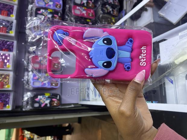 Yatchen iPhone 12 Pro Max Teddy Bear Phone Case - main view