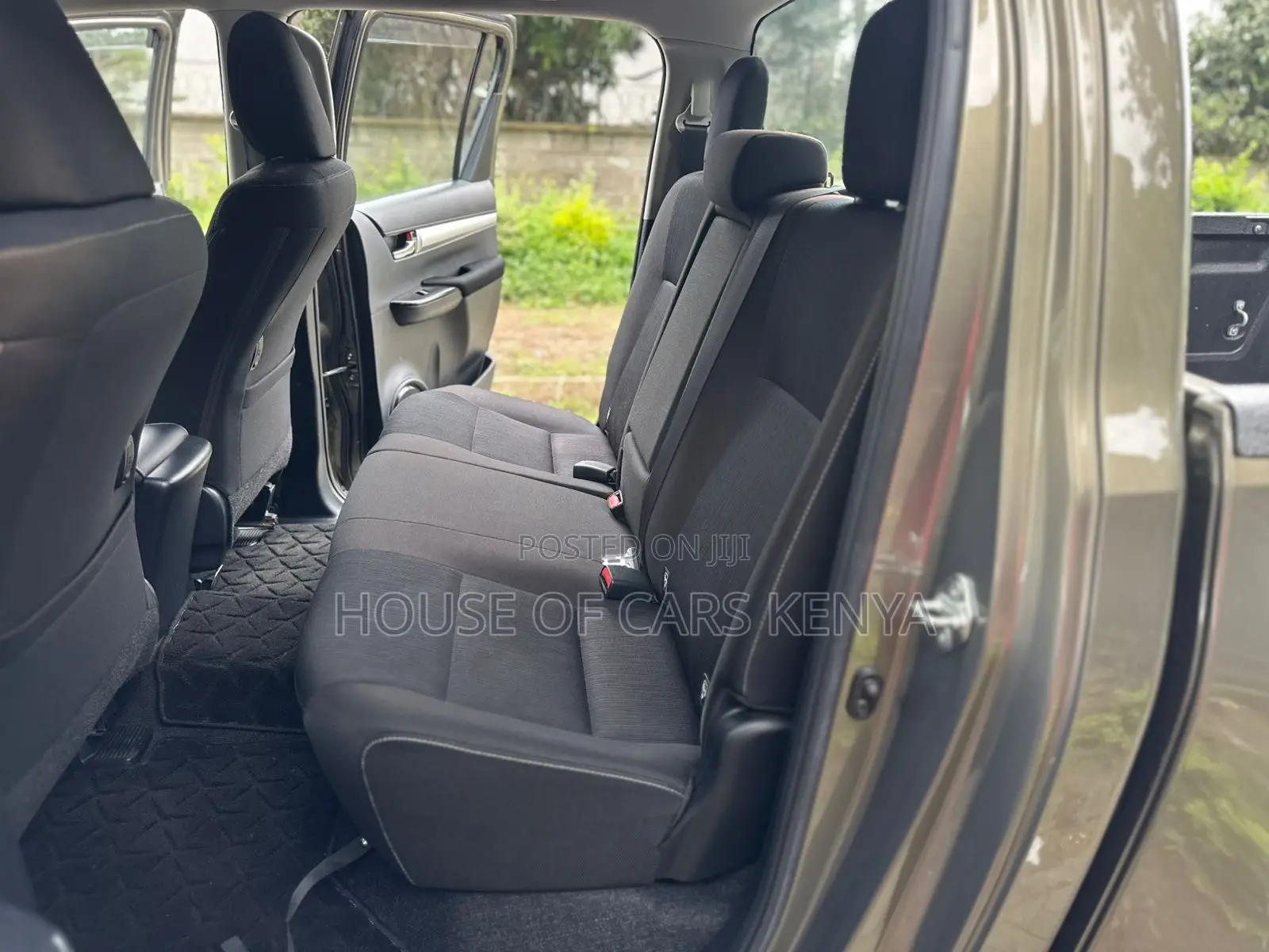 Toyota Hilux 2.4 Diesel 2020 Brown
