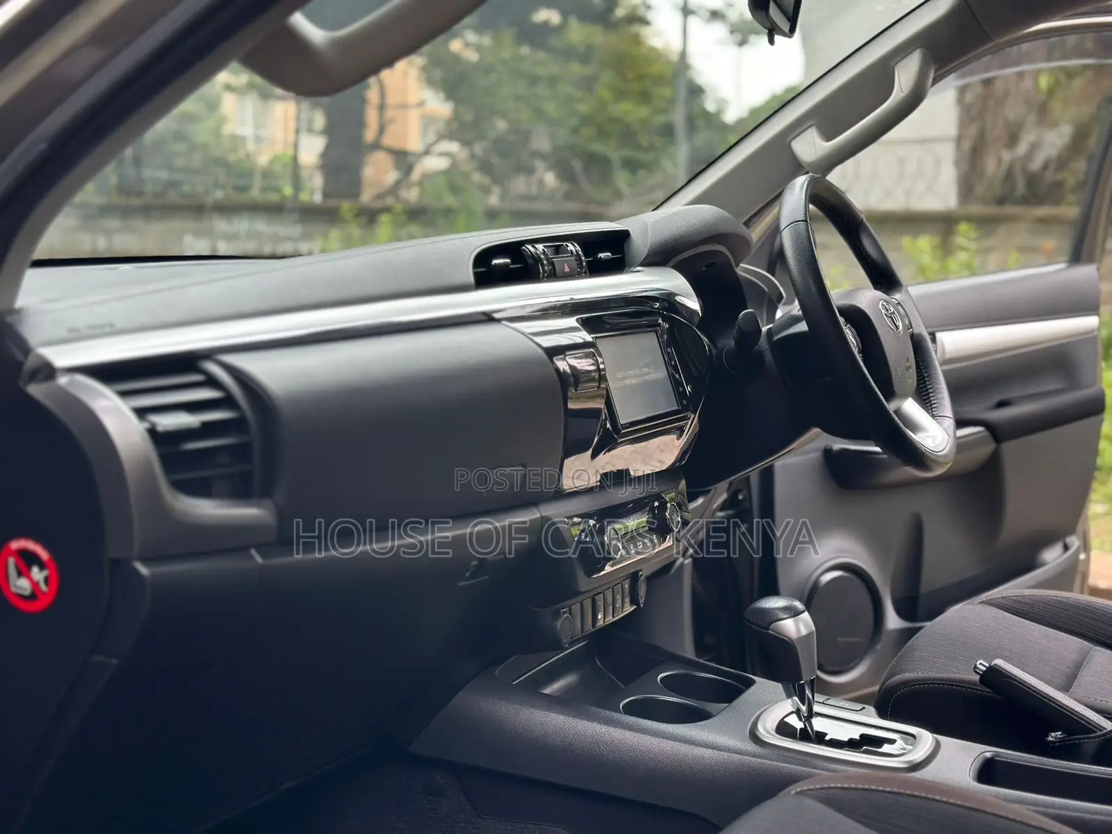 Toyota Hilux 2.4 Diesel 2020 Brown