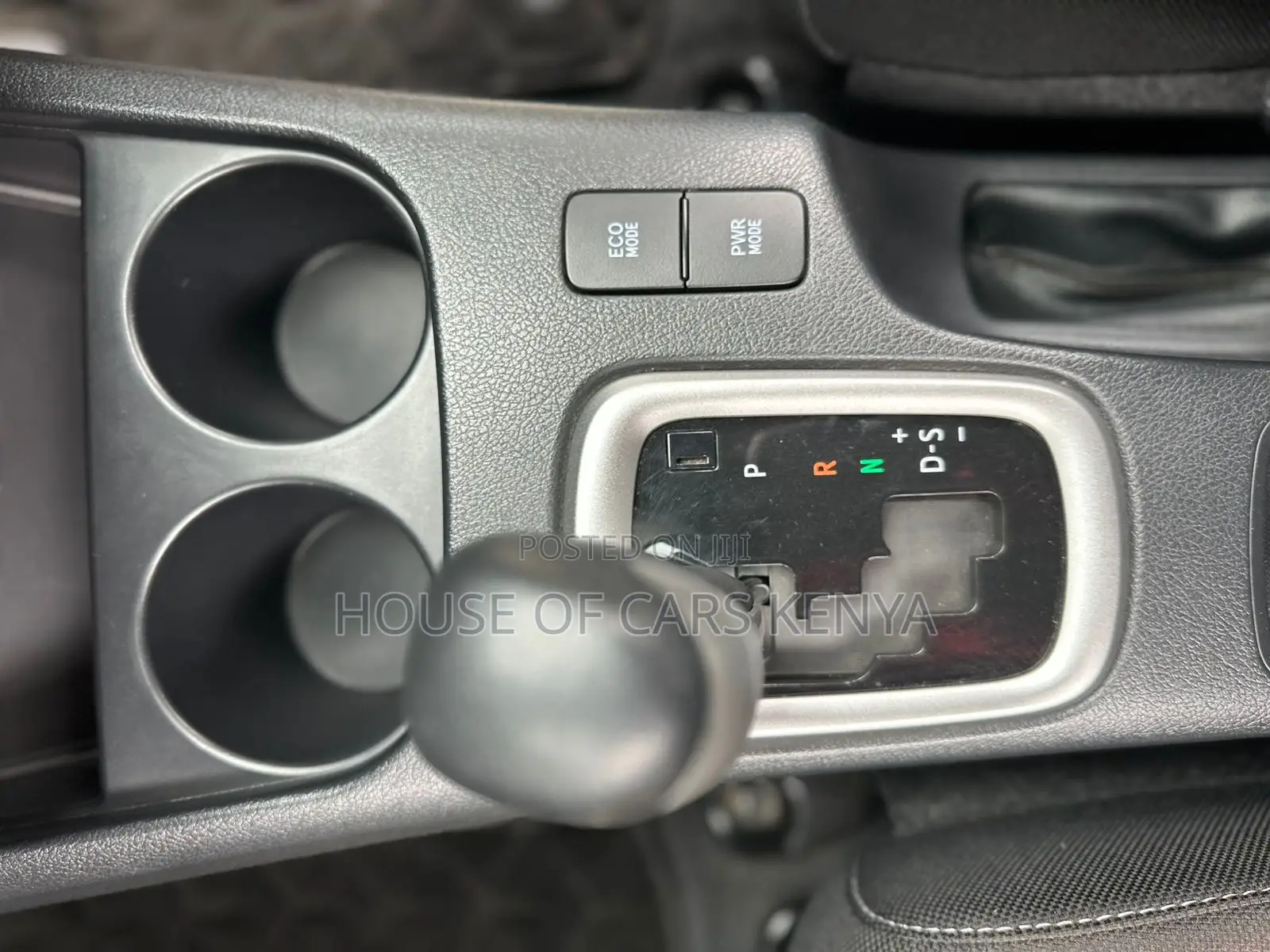 Toyota Hilux 2.4 Diesel 2020 Brown