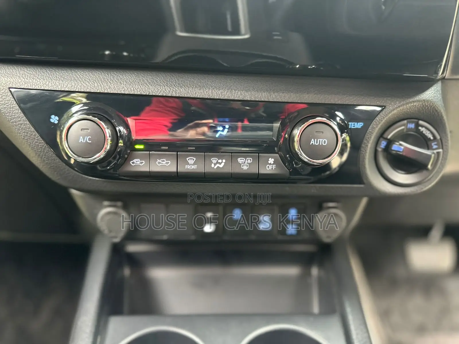 Toyota Hilux 2.4 Diesel 2020 Brown