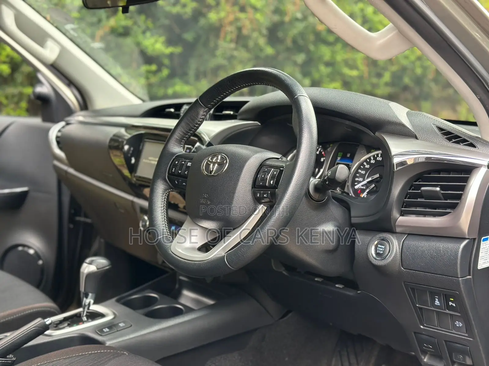Toyota Hilux 2.4 Diesel 2020 Brown