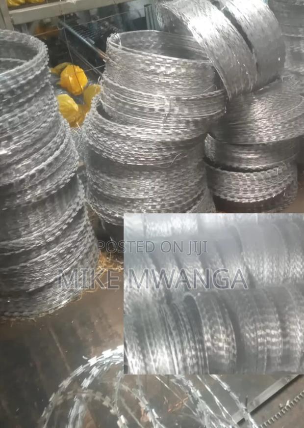 High Level Imported Razor Wire(450mmx7.5m)