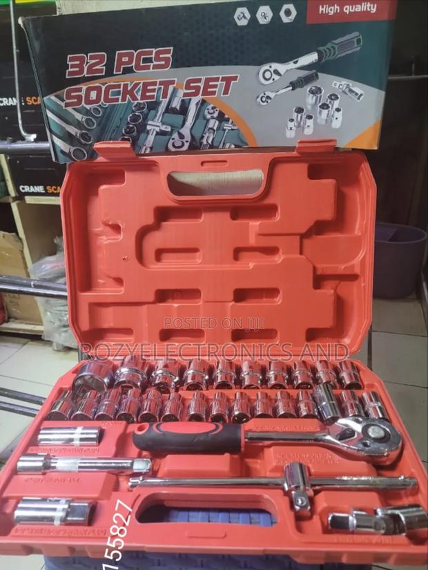 Durable 32 PCS Socket Set - main view