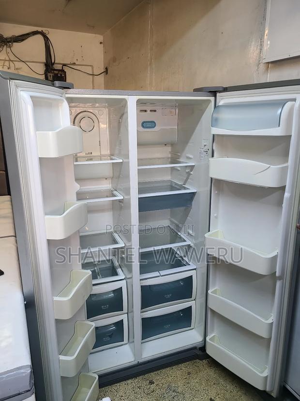 Side by Side Daewoo Twin Refrigerator - thumbnail 2