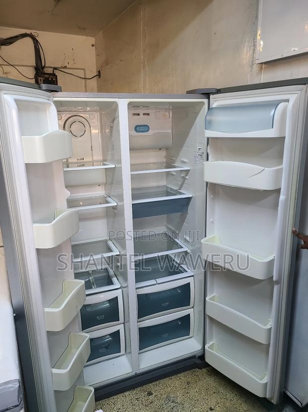 Side by Side Daewoo Twin Refrigerator - thumbnail 3