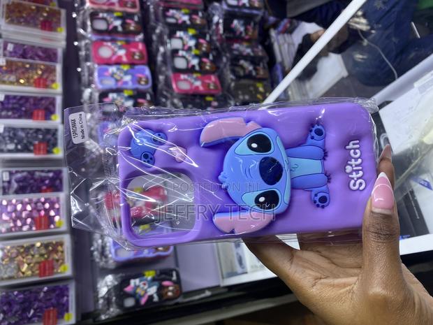 Kawaii Apple iPhone 15 Pro Max Silicone Cute Bear Case - main view