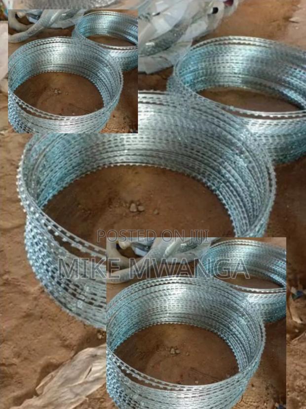 Trusted Razor Wire(730mm by 7.5m) - main view