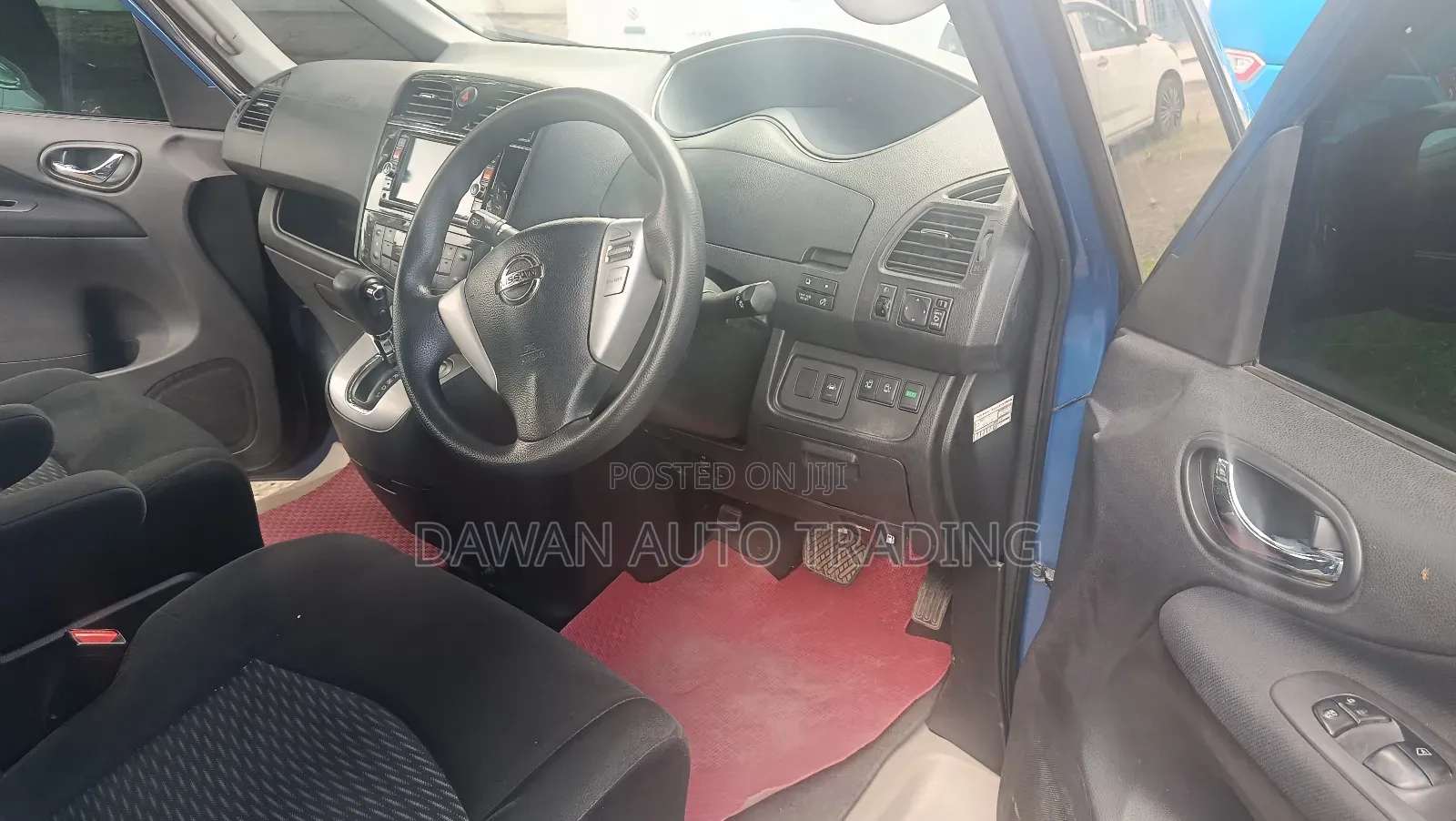 Nissan Serena 2017 Blue