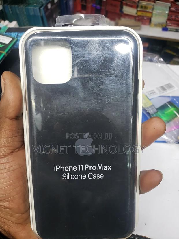 iPhone 11 Pro Max Silicone Case - main view