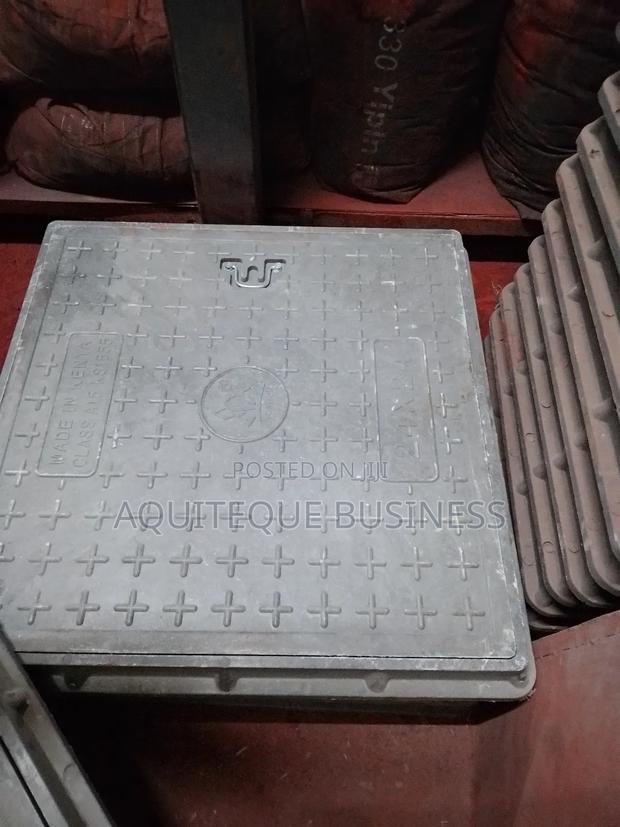 Manhole Cover 24*24 - main view